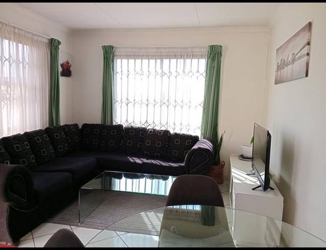 3 BEDROOM HOUSE FOR SALE IN POWERVILLE